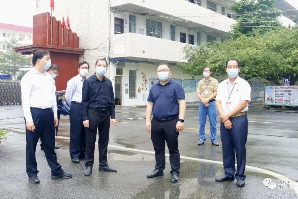 蒙鑫淼到桂平市第三中学检查“清廉学校”建设工作