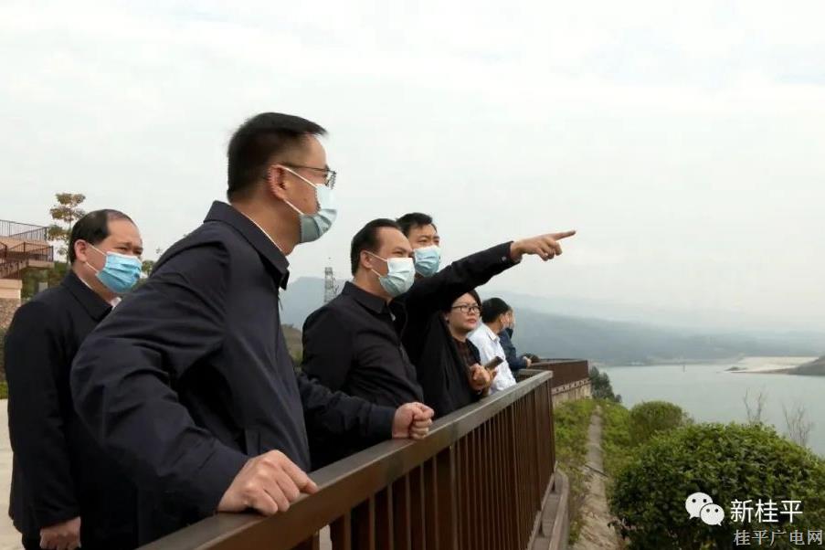 自治区文旅厅调研组到我市调研西江生态旅游带、服装制造业发展情况