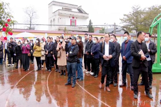 我市组织开展桂平市校园文化建设现场会